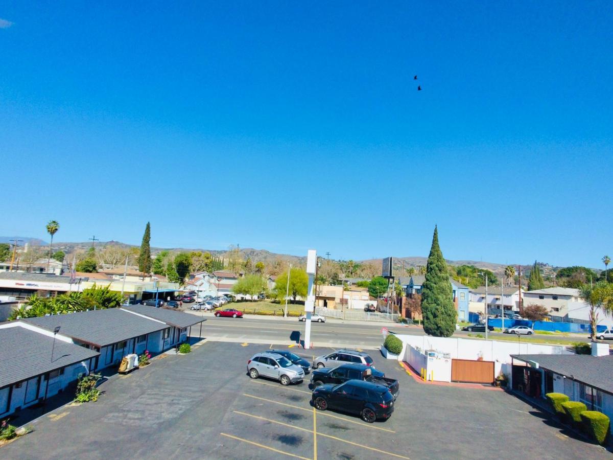 Casa Blanca Inn & Suites Whittier Exterior photo